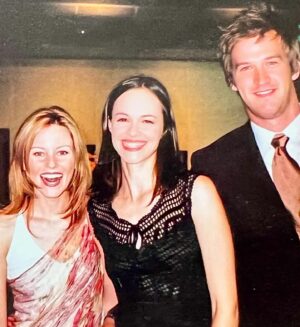 Elizabeth Banks Instagram - My friend Ken has gone after fighting ALS for more than five years. His story can be found at @mr_kenneth_mitchell He was a fine actor, the warmest human and was spreading love until his final moments. You never met a nicer Canadian which is really saying something. His memory is a blessing. His wife Susan and his kids are my heroes. If you’d like to support them at this time, there’s a link in my bio. Rest peacefully sweet Ken.