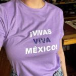 Regina Blandón Instagram – #rumboal8m #8m #8marzo
Playera de @igualdad.io 💜💚
Nos vemos el viernes.