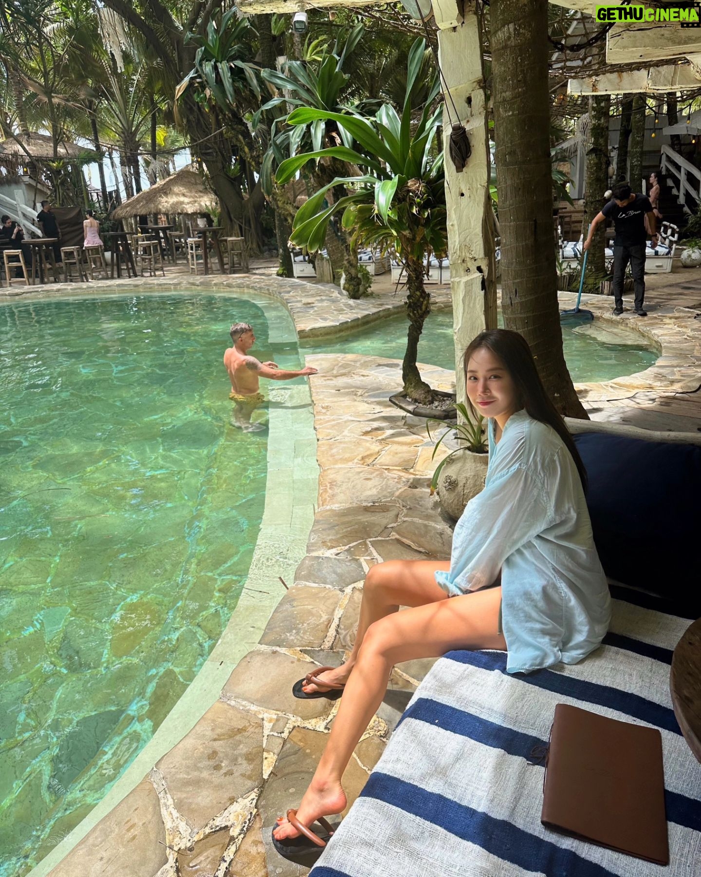 Soyou - 41.9K Likes - 발리에서 가장 시원했던 하루🤎