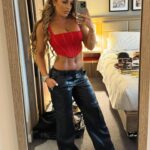 Mandy Rose Instagram - Photo dump! 🌹 ➡️ What an amazing weekend in Manchester, UK 🇬🇧 ! Can’t express how grateful I am for all my fans all around the world ❤️🙏🏻🥹

Thank you @ftlowrestling for the warm welcome! 🤗 

Styled by @styledbylmc 
Make up @holliefitzmartinmakeup 
Hair @leahknivetonhair