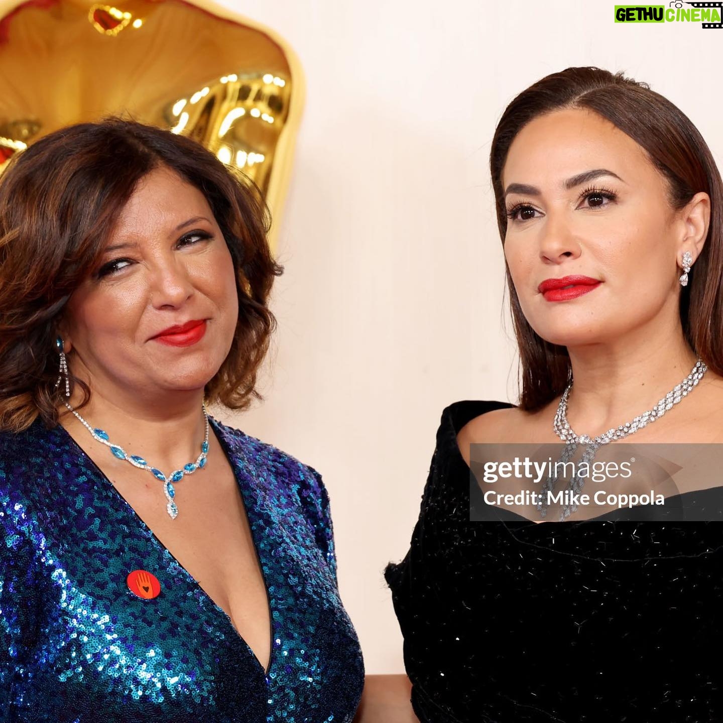 Hend Sabry Instagram - What a proud night β€οΈπ§Ώπ thank you @kaoutherbenhania for being such a brilliant filmmaker and for proving that Our Stories are worth being told π₯°π₯° Soon , you will go home with the Oscar , i have no doubt ππ #oscars2024 #fourdaughters @fourdaughtersthefilm @theacademy
Styled by @cedrichaddad #styledbyced
Dress: @nicolasjebran
High jewelry @piaget @personaeconsilium
Make up @bonnieeliz_
Hair @roykarame