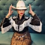 LeToya Luckett Instagram - ✨RODEO SHOW✨

The way I danced in my @pintoranch outfit last night for @bunb takeover at @rodeohouston last night babyyyyyyyyyy! 💃🏽💃🏽💃🏽

✨  @pintoranch from head to toe 🤠