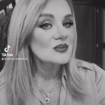 Erika Buenfil Instagram - Jijiji #ininglich. Jajajaja #iloveyou