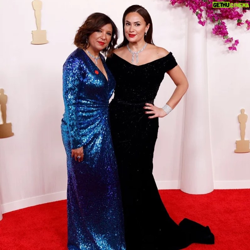 Hend Sabry Instagram - What a proud night ❤️🧿🙏 thank you @kaoutherbenhania for being such a brilliant filmmaker and for proving that Our Stories are worth being told 🥰🥰 Soon , you will go home with the Oscar , i have no doubt 🙏🙏 #oscars2024 #fourdaughters @fourdaughtersthefilm @theacademy
Styled by @cedrichaddad #styledbyced
Dress: @nicolasjebran
High jewelry @piaget @personaeconsilium
Make up @bonnieeliz_
Hair @roykarame
