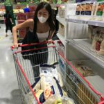 Keerati Mahapreukpong Instagram - ดีใจทุกครั้งที่ได้เห็นขนมของตัวเอง ในร้าน health shop 🥹💕🤎 จากเมนูมื้อเช้า สู่hobby..ทำไปทำมา จะ3ปี! 🤣🤣 ตอนนี้น้องมัฟฟิ่น ได้ขยายอาณาเขต ไปยังร้านต่างๆ เพื่อให้ทุกคนได้ซื้อกันสะดวกขึ้นแล้วน้า ( ตอนนี้มี 6 locations ละคับ! ) 😁🫶🏽 อยากให้ไปลงร้านไหน แถวไหนอีก ทักไลน์ร้าน @k.its.klean  มาแนะนำได้เลยฮับ! 🍞 อยากให้ทุกคนได้กินขนมคลีนดีๆ ได้อย่างมีความสุข   สุขภาพดีกันนะ! Thank u all for your support & hope you have a healthy and happy life jaa :-)) 🤍 ปล. ถึงกล้วยจะขึ้นราคา!! แต่ค่าขนมเราเท่าเดิมจ้ะ!! 🤣🤣💖🍌