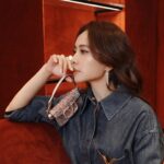 Jolin Tsai Instagram - 卷卷的♥️♥️♥️
@maisonvalentino 
#ValentinoLeNoir