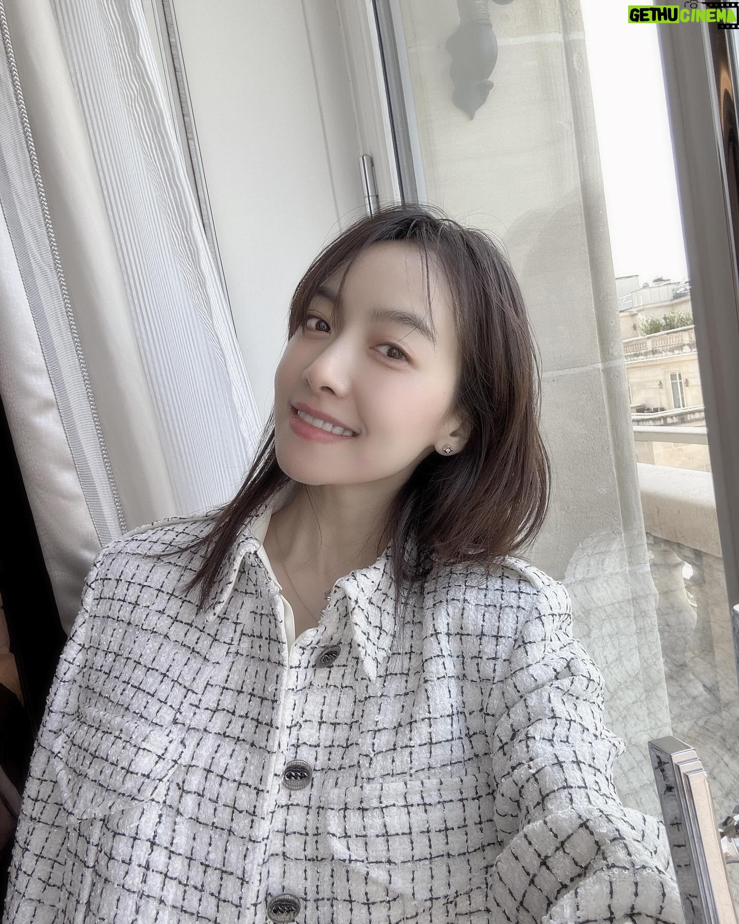 Victoria Song - 85.6K Likes - 🌻sunny day
#louisvuitton
#lvfw24