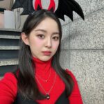 Park Ji-hu Instagram - 😈👩🏻‍🔬🥼🔬🥽🐶🪽🩵👾