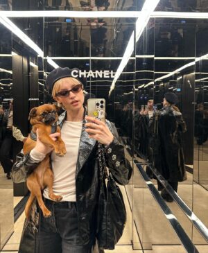 Angèle Instagram - Hihi