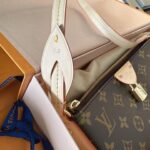 Victoria Song Instagram – ❤️🩷💜
#louisvuitton @nicolasghesquiere #lvfw24