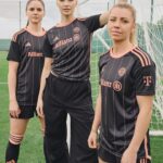 Lena Gercke Instagram – This one is sooo special! 🤩🧡🖤
 
Introducing the first ever bespoke female kit for @fcbfrauen designed by @legerbylenagercke. 🔗 Available on International Women’s Day – 8th of March!