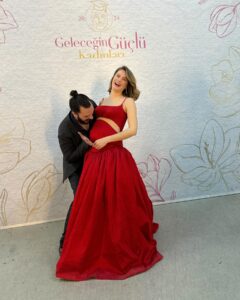 Burcu Biricik Instagram - 🌸🦋✨