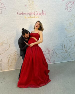 Burcu Biricik Instagram - 🌸🦋✨