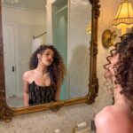 Sofie Dossi Instagram – not a damsel, nor in distress