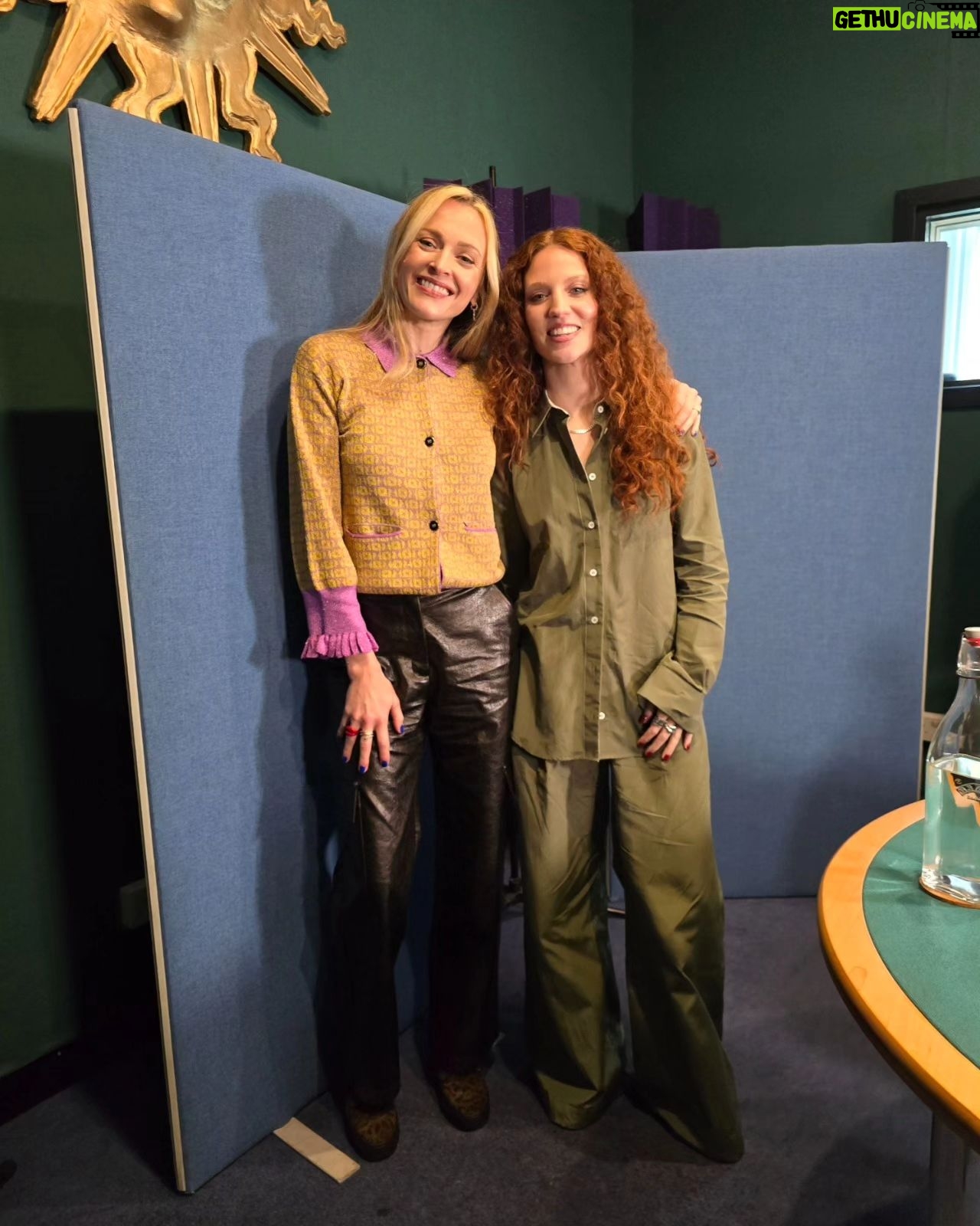 Fearne Cotton Instagram - Early in the week dump.
First few pictures are from this weeks @happyplaceofficial podcast with @jessglynne
I loved how raw this chat was and honest Jess was. I really enjoyed every second of it.
Then some snaps of me and my bestie @kyesones at my mums house. We've been mates since we were 12 and if you want to hear someone sing like an angel then head to his page.
You'll then see a pic of me in the depths of an early sunday morning kids party. Utter mayhem.
The view from our bathroom window which is boostsing me every day at the moment. Come onnnnn spring. 🌷
And finally Rex's 11th birthday cake. It wasn't until three hours after his party that I realised it was decorated with cannabis leaves. 😳
Happy Tuesday everyone. ❤️
