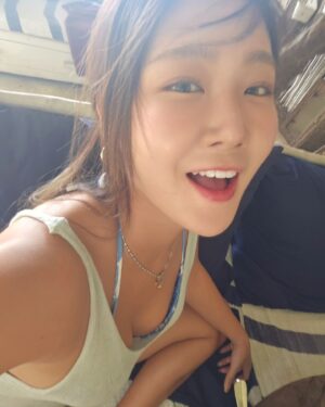 Soyou Instagram - 😊