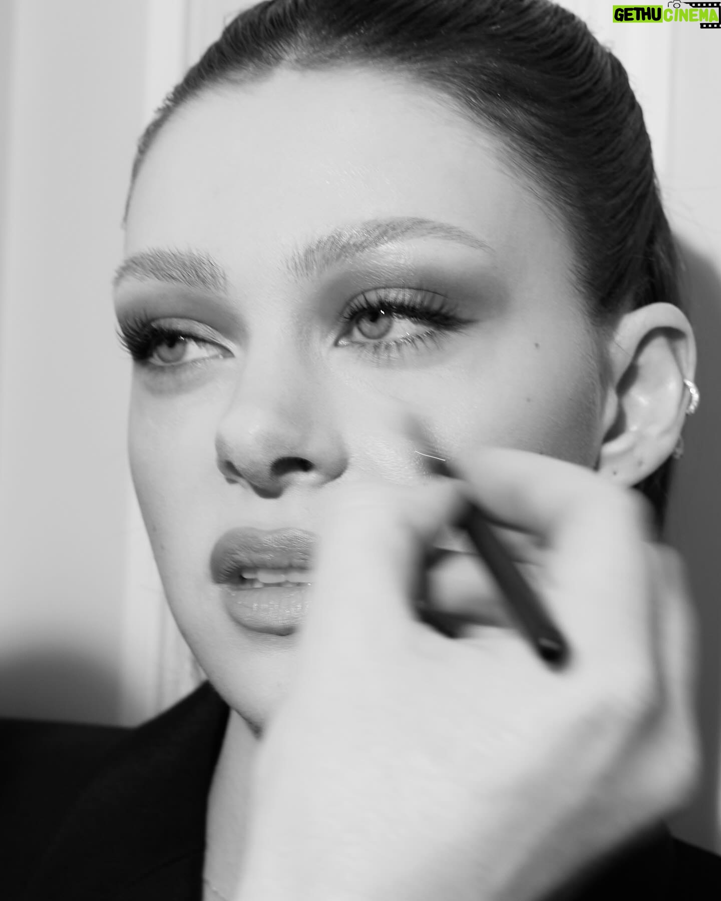 Nicola Peltz Beckham Instagram - @muglerofficial 🖤