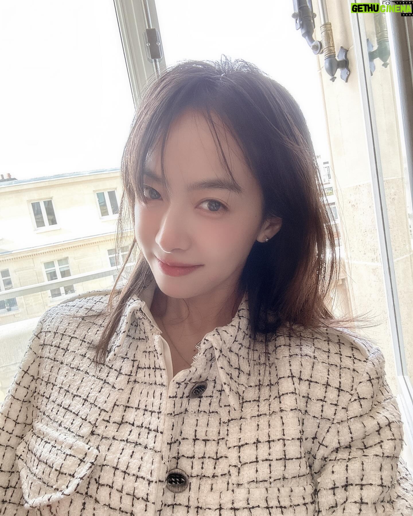 Victoria Song - 85.6K Likes - 🌻sunny day
#louisvuitton
#lvfw24
