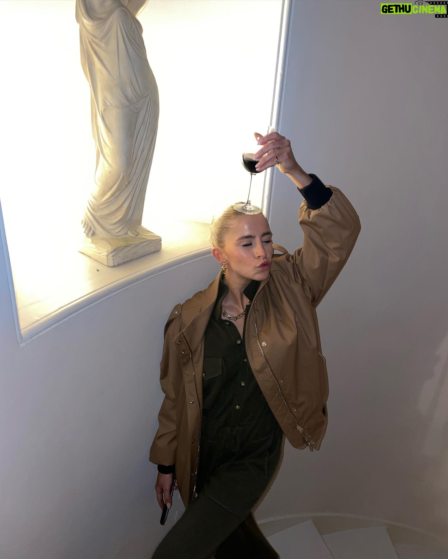 Caro Daur Instagram - fell in love with everything scottish while filming something special here the last few days (coming out end of the yeaaaar ππ«Άπ»π΄σ §σ ’σ ³σ £σ ΄σ Ώ)