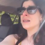Jessica Capshaw Instagram - @kellyclarkson as a love language...
#beautifuldisaster #breakaway 
@sashaspielberg
FYI: These are actual videos that we send back and forth to each other on text. The love is real.