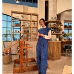 Nozomi Sasaki Instagram – #すてきにハンドメイド
本日21時30分スタートです！
今回は「日本の伝統手芸 南部裂織」です🧶

outfit #tomorrowland_b
shoes #despres
accessory #Rieuk
styling #古田千晶 さん
hair&makeup #宮本由梨 さん