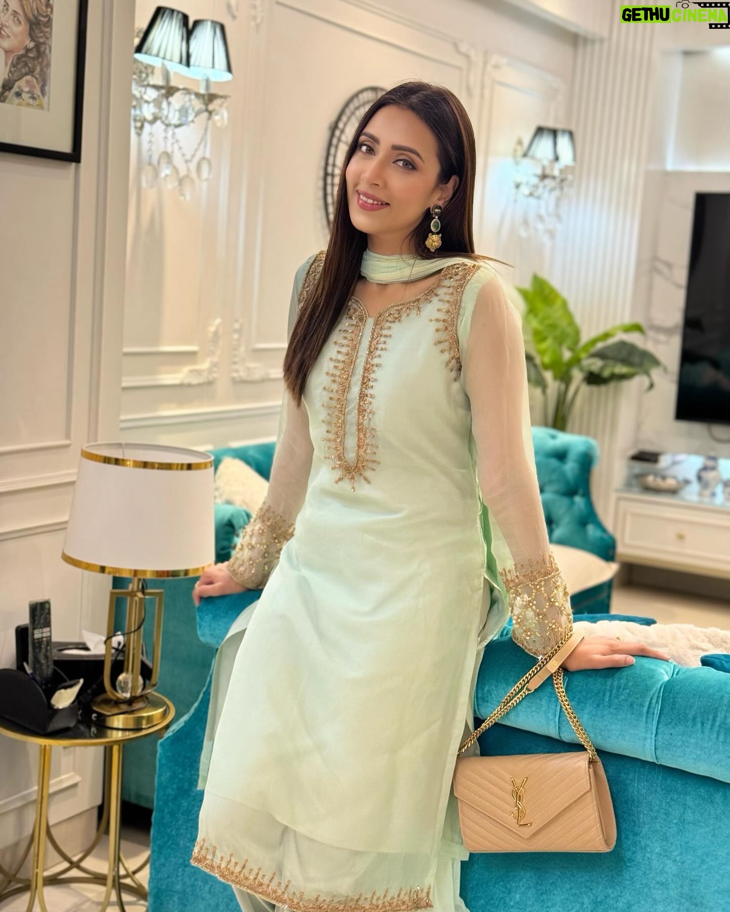 Bidya Sinha Saha Mim Instagram - Happy woman’s day💗
@sobi_saha