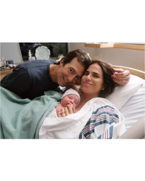 Karla Souza Instagram - After a marathon 33 hours of labor that stopped and started more times than a film production during Covid, we are overjoyed to announce the arrival of our beautiful daughter, Giulia! 🌸 Yes, you read that right – 33 hours. The plot twist? The doctor and the epidural didn’t make it in time! 🏃‍♂️💨

A huge shoutout to my incredible doctor, Shamsah, who has not only been a guardian angel for my vagina but also navigated me through three pregnancies with grace and care. You’re my shero! 🦸‍♀️

Massive love to my doula, @talithaj Talitha, the real MVP, who ensured our journey was filled with strength, courage, and the most awesome worship playlists. Without you, Talitha, we might still be in labor! 🎶🙌

Last but definitely not least, to my rock, my husband, who stood by my side for those endless 33 hours, providing unwavering support and holding my leg up – this time, with even more enthusiasm. Marshall look what God has gifted us! ‘Wonderful are your works’. 🙌🏽

We’re beyond grateful and bursting with love. Welcome to the world, Giulia! 🌍✨

#Giulia #NewArrival #LaborMarathon #EpiduralWho #DoulaMagic #HusbandOfTheYear #Psalm139

Translation in Spanish in comments below👇🏼