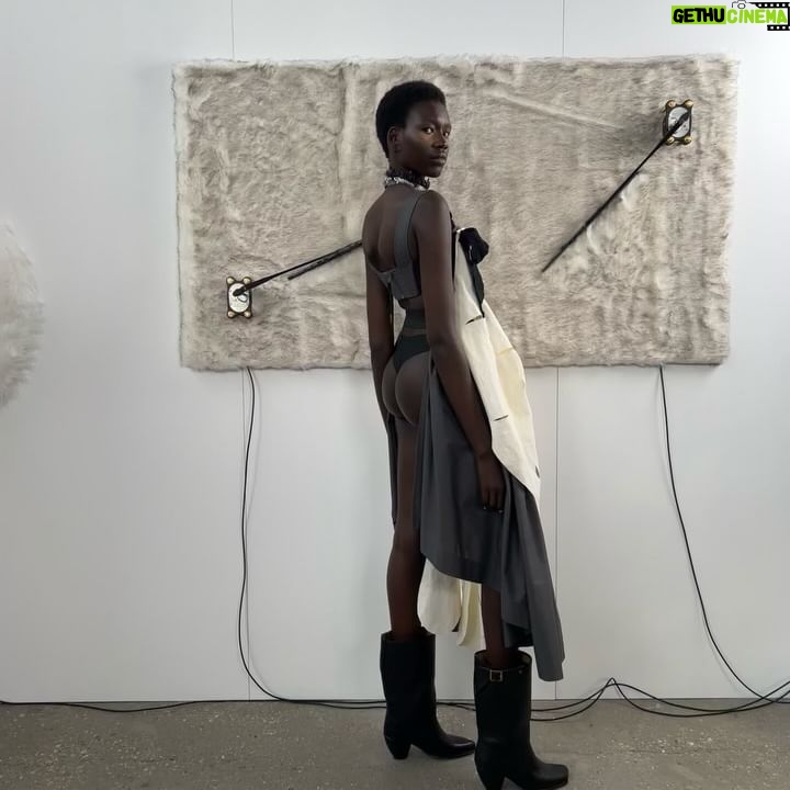 Vivienne Westwood Instagram - ‘Underneath it all is desire, that’s what we want to create. This is the essence of fashion’ – @ndreaskronthaler
Video by @paolocolaiocco
Art Direction @bernhardwillhelm
Artwork by @pfeiferkreutzer
Hair Stylist: @sammcknight1 using @dysonhairpro
Makeup Artist: @isamayaffrench using @maccosmetics
Nail Artist: @nailsbymei
#AKAW2425 #PFW #AndreasKronthaler #VivienneWestwood