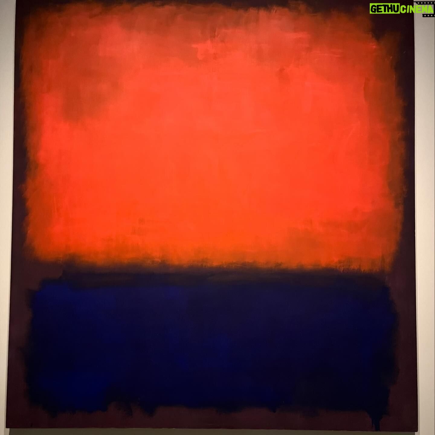 Kōki Instagram - Visited the @louisvuitton foundation and saw the Mark Rothko exhibition!
It was a beautiful and inspiring exhibition ✨