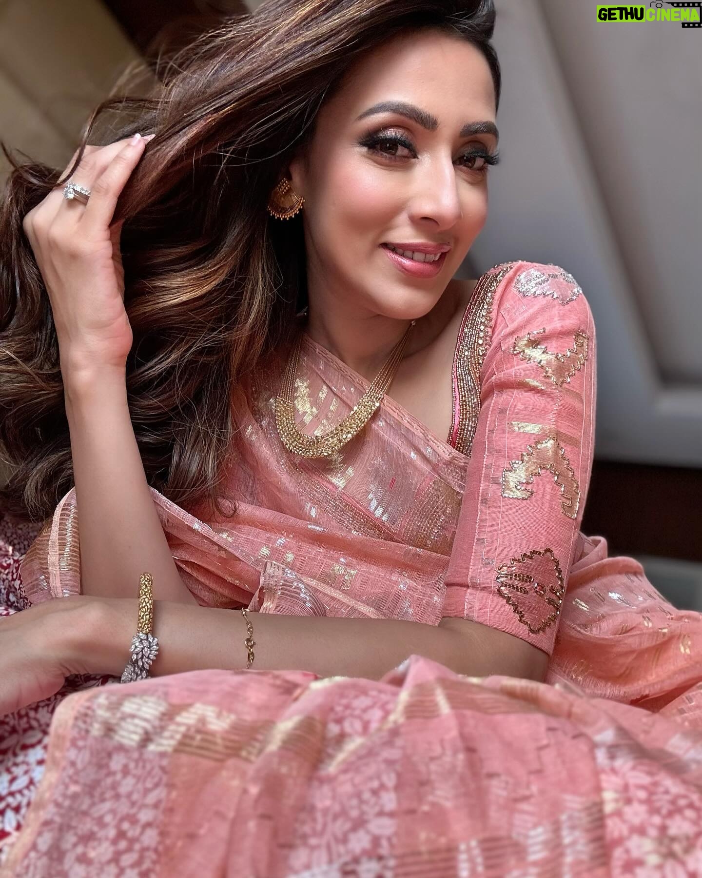 Bidya Sinha Saha Mim Instagram - 💗💗💗