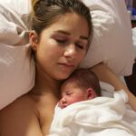 Jessie James Decker Instagram - Happy 10th birthday to my favorite girl in the whole world. Vivianne Rose you showed me what unconditional love is the day you were born. You light up every room you enter and I know you were born to do incredible things.  I’m so lucky to be your mama and I thank God for you every day. Happy birthday beautiful💖