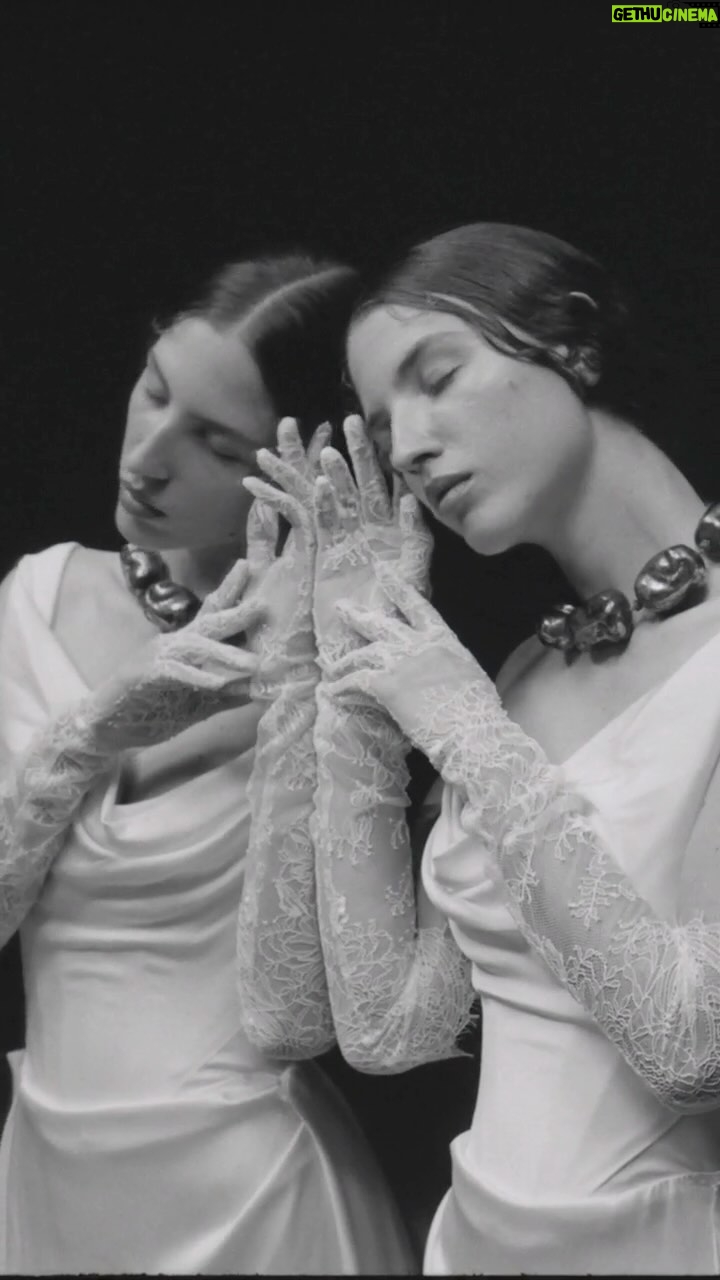 Vivienne Westwood Instagram - Our Nova grace gown was originally designed for the red carpet, with an ivory stretch satin. The piece features a figure-enhancing pencil skirt, with an overskirt to lend the gown added dimension. With a removable off-the-shoulder strap, the corset can be altered to create an asymmetric look.
Video by @kyle.keese
Styling by @florahuddart
#VWBridal #WestwoodBridal