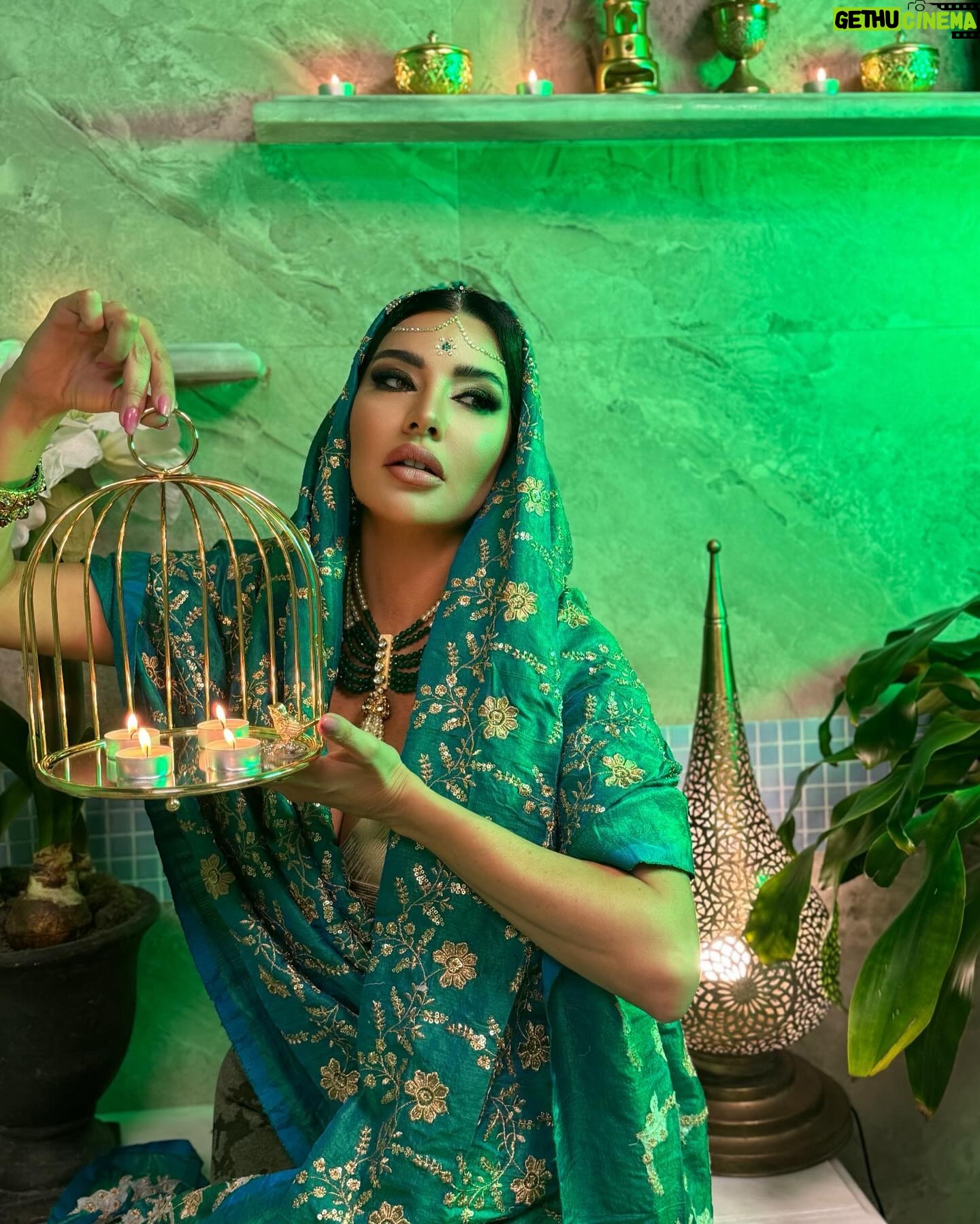 Lamitta Frangieh Instagram - From me and @lasirenegroup we wish you a Ramadan Kareem π May your month be filled with much love and blessings π
.
.
.
#ramadankareem #ramadanmubarak #ramadanvibes #dubai#india#mumbai #bollywood #bollywoodstyle #bollywoodmovies #actress#lamittafrangieh