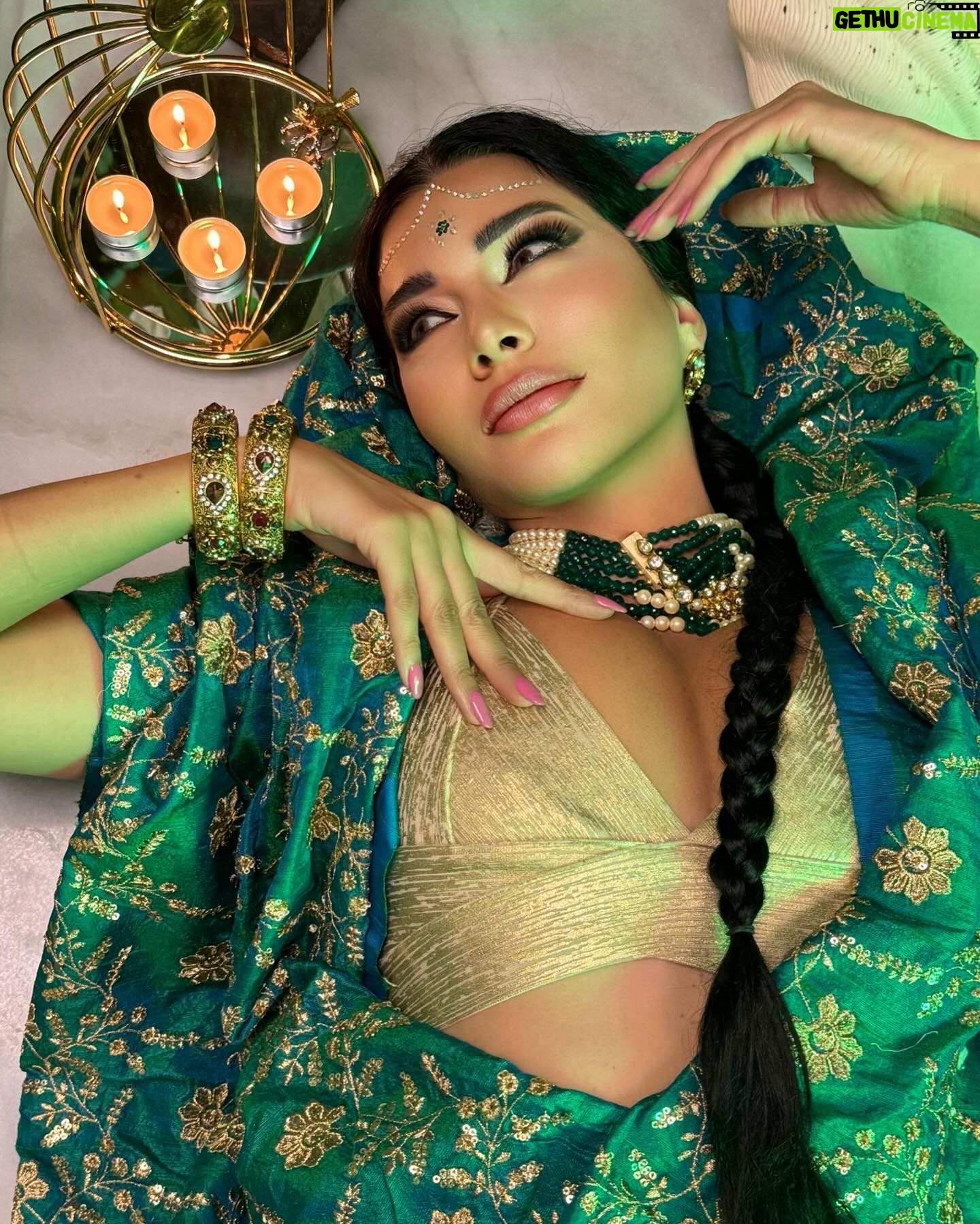 Lamitta Frangieh Instagram - From me and @lasirenegroup we wish you a Ramadan Kareem π May your month be filled with much love and blessings π
.
.
.
#ramadankareem #ramadanmubarak #ramadanvibes #dubai#india#mumbai #bollywood #bollywoodstyle #bollywoodmovies #actress#lamittafrangieh