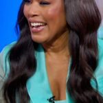 Angela Bassett Instagram – Welcome to the family @911onabc ❤️

@im.angelabassett joined us to talk about what we can expect from season 7 of the series.

#angelabassett #actress #tv #show