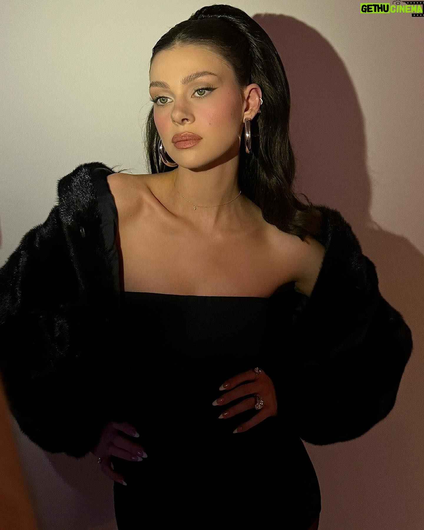 Nicola Peltz Beckham Instagram - i loved being a mob wife for the night 💋