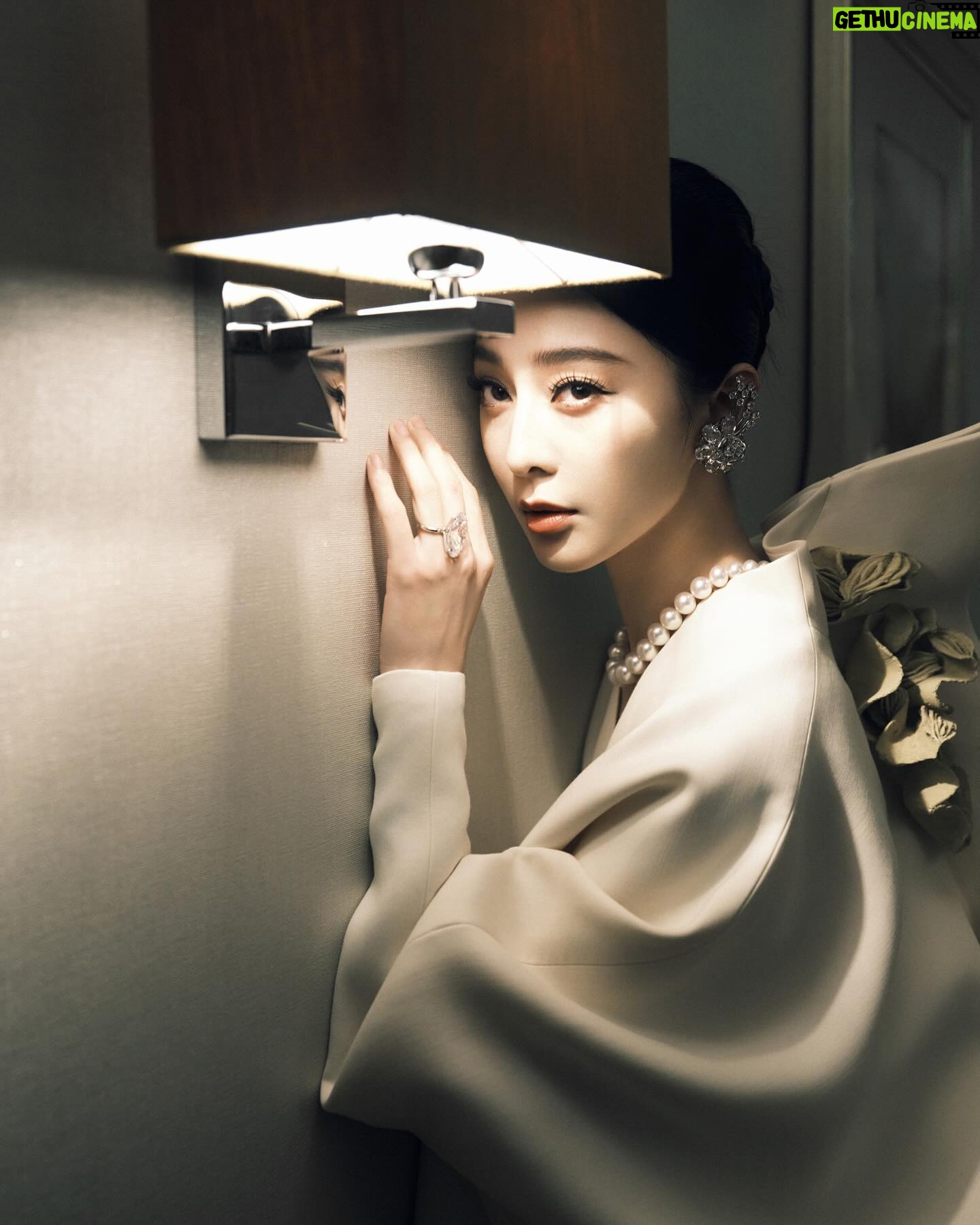 Fan Bingbing Instagram - A night to remember at the 17th Asian Film Awards in Hong Kong, celebrating the talent and passion of the film industry!