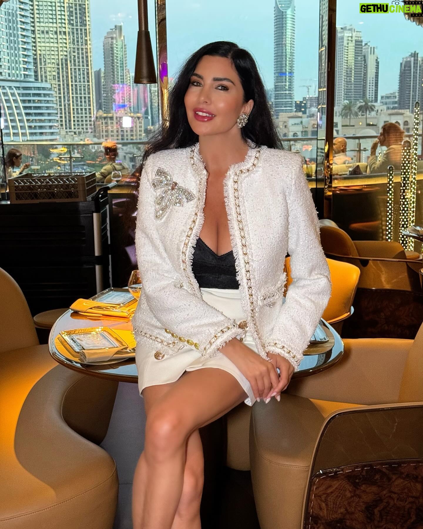 Lamitta Frangieh Instagram - Radiating elegance in every step by @trace.highfashion
.
.
.
#elegance #march #dubai#lifestyle #ladyinwhite #luxury #womanstyle #stylish #class #chic
