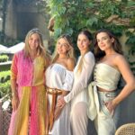 Jésica Cirio Instagram - MI FINDE ❤️
1- Mi vida entera 👧🏼 Su look de @coco.bsas
2- Selfie 🤳🏻 @victoriafprieto
3- Imitando a mamá 😂
4- Siempre mimos 🥰
5- Girl team 🫶🏻 @lulydrozdek @victoriafprieto @camihoms
6- Un poquito de boxeo con @thianyboxing 🥊
7- Te amo tanto
8- Alguien me robó el celu 😜
9- Selfie x2 con ella ❤️