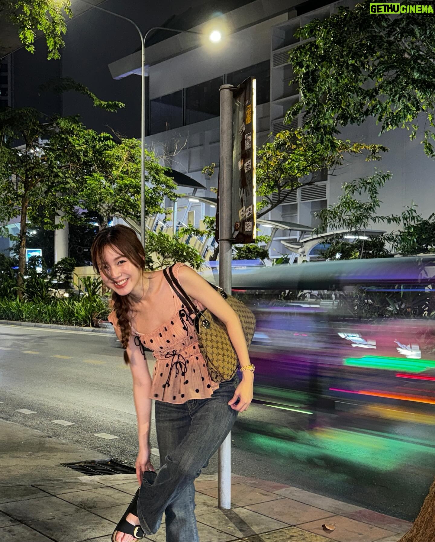 Pattranite Limpatiyakorn Instagram - 🚕👋🏻