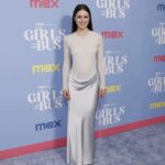 Melissa Benoist Instagram – #thegirlsonthebus premiere 🩶🤍🩶
@thomascarterphillips 
@anthonycampbellhair 
@marywilesmakeup 
@streamonmax