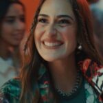 Amina Khalil Instagram – المنتج المصري…فرصة
وفى حاجات لما بتاخد فرصتها بتبان
وإحنا فى بنــــــك القـــــاهرة
مع كل اللى بيدى فرصة للمنتجات المصرية 

إديله فرصة يبان

#بنك_القاهرة
#فرص_بلا_حدود
#المنتج_المصري

@aminakhalilofficial @amir.eid @aidaelayoubi

@zee_officialeg @cairopolitan @gammbaz @asili.eg @upfuse  @in.your.shoe @nashwajewelry_ @habu.eg @horraofficial @lelu_storee @maddegypt @jimmy.gami @rnklstore @mobikya @gonaturalegypt