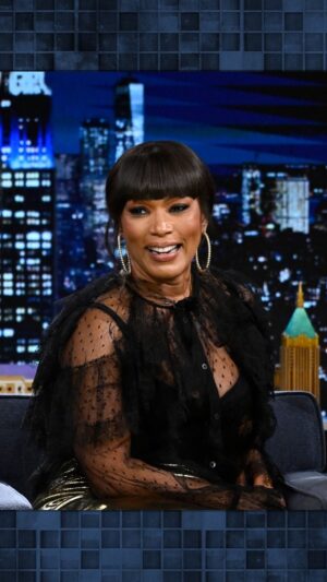 Angela Bassett Instagram - @im.angelabassett reacts to @keke’s impression of her and reminisces over playing her mom in Akeelah and the Bee! #FallonTonight