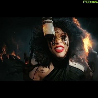 Chelsy García Instagram - Van 3 meses del 2024 y ya he sacado 4 palos🔥 TENDENCIAS EN YOUTUBE, TRENDS EN TIKTOK Y MUCHOS VIEWS. ¿Cuál ha sido tu favorito? RICOTA, DÉJALO, la cabra o la 69?? 🔥🔥🔥🎶 Y VIENE MÁS MÚSICA EN CAMINO🎶👩🎤🎤