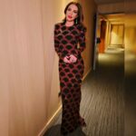 Paula Echevarría Instagram – Maravillosa fiesta de @vanityfairspain y maravilloso vestido de @andrew.pocrid ♥️♥️♥️
Makeup & hair @mikvarez para @yslbeauty #yslbeauty