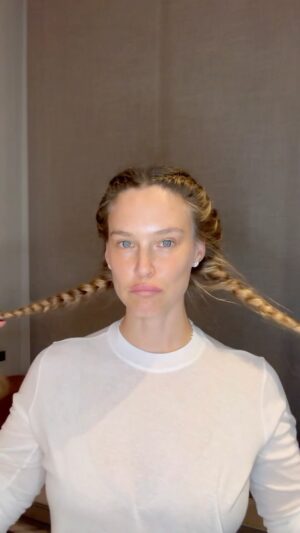 Bar Refaeli Instagram - I always wished for curly hair 👩🏼‍🦱