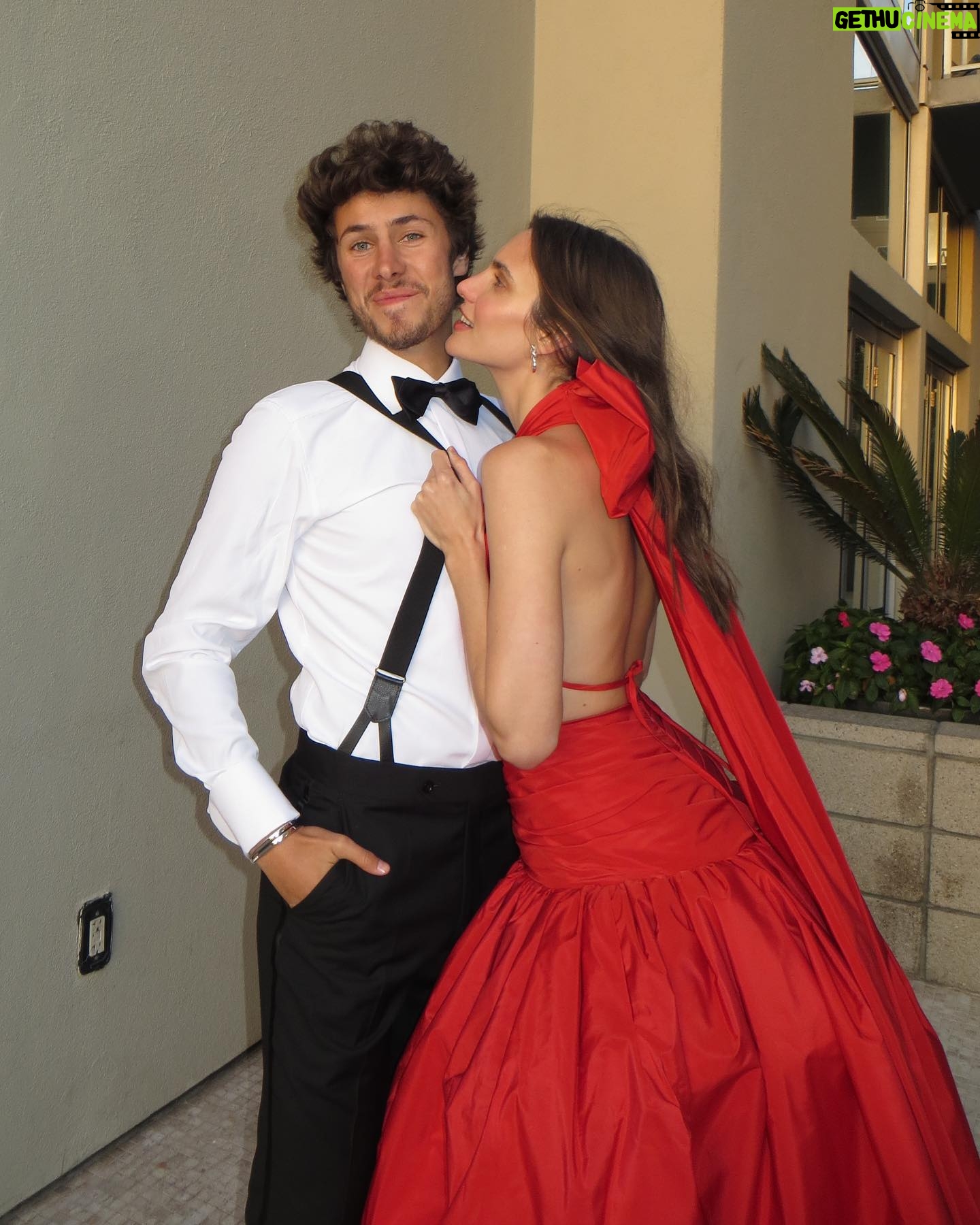 Macarena Achaga Instagram - el día de todos mis sueños @juanpazurita @theacademy ♥️