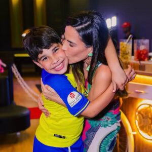 Wanessa Camargo Instagram - Dia de comemorar o aniversário da minha sobrinha Júlia, ao lado deles que eu amo tanto. 

Juju, que sua vida seja imensamente abençoada, cheia de saúde e muitas alegrias! Amamos você ❤

Fotos: BrazilNews