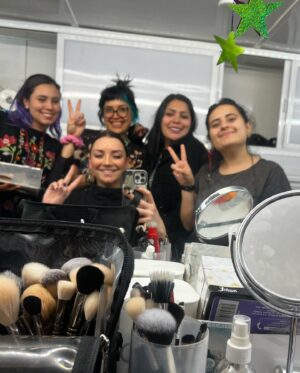 Regina Blandón Instagram - Unas selfies.