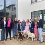 Ree Drummond Instagram – The dogs are so generous, they made sure to let us know before we accidentally left them out of our family Easter photo.